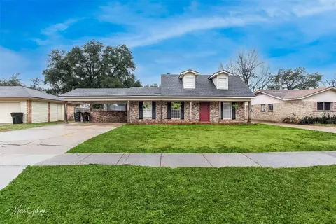 2414 Melrose Ave, Bossier City, LA 71111