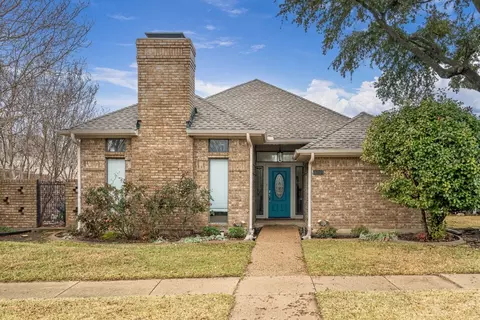 808 Oakway Ct, Richardson, TX 75081