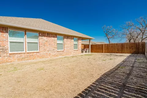 Exterior - 940 Ben Dr, Springtown, TX 76082 photo 8 of 9