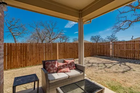 Exterior - 940 Ben Dr, Springtown, TX 76082 photo 6 of 9
