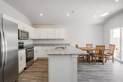 Kitchen - 940 Ben Dr, Springtown, TX 76082 photo 1 of 6
