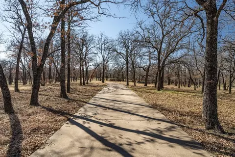 910 Harpole Rd E, Argyle, TX 76226 photo 28