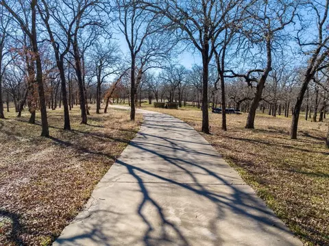 910 Harpole Rd E, Argyle, TX 76226 photo 24
