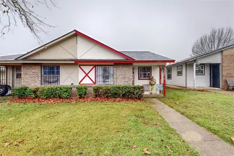 5035 Greencrest Dr, Dallas, TX 75241