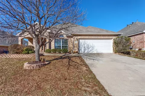 2405 Juneau Ct, Corinth, TX 76210