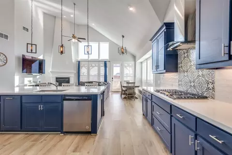 Kitchen - 2841 Killdeer Trl, Prosper, TX 75078 photo 4 of 5