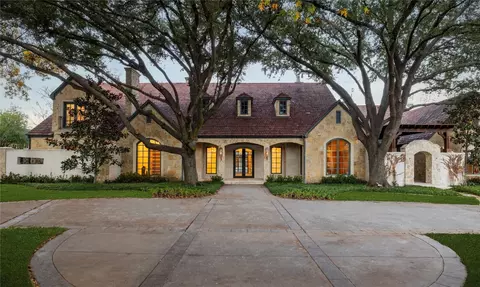 4555 Harrys Ln, Dallas, TX 75229