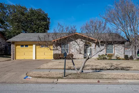 1609 Natches Dr, Arlington, TX 76014