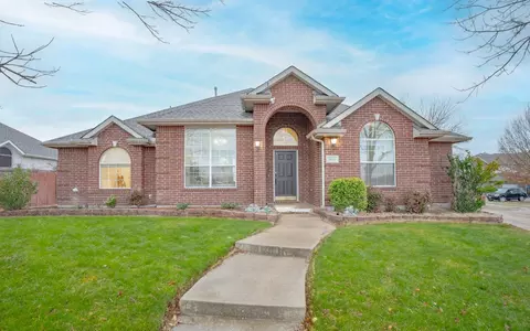 3400 Hidden Valley Dr, Plano, TX 75074