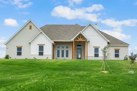 605 Drury Ct, Springtown, TX 76082