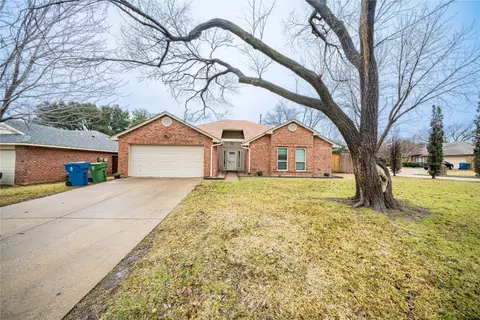 1825 Chatham Dr, Flower Mound, TX 75028