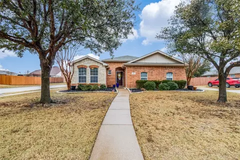 2201 Belmont Park Dr, Denton, TX 76210