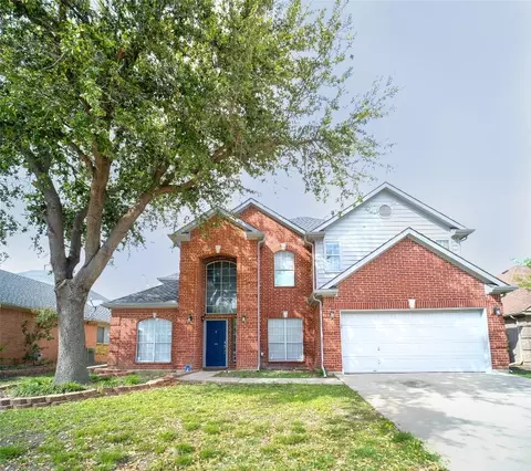 5013 Blanco Dr, Haltom City, TX 76137
