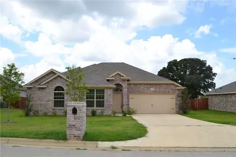 3724 Dutch Iris Ln, Forest Hill, TX 76140