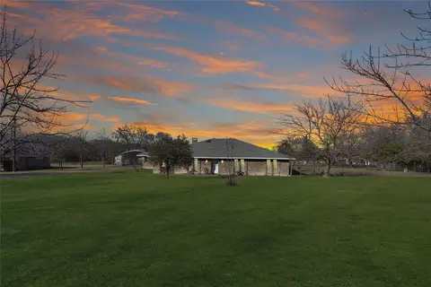 1070 Old Stacy Rd, Fairview, TX 75069