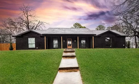 1102 Palm St, Mansfield, TX 76063