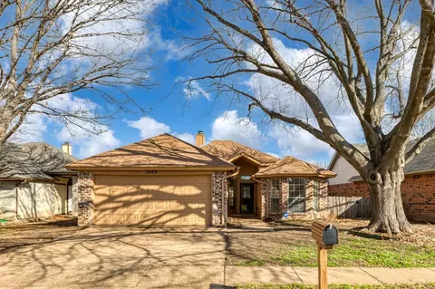 2089 Bronco Ln, Keller, TX 76248