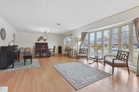 2830 Bonnywood Ln, Dallas, TX 75233