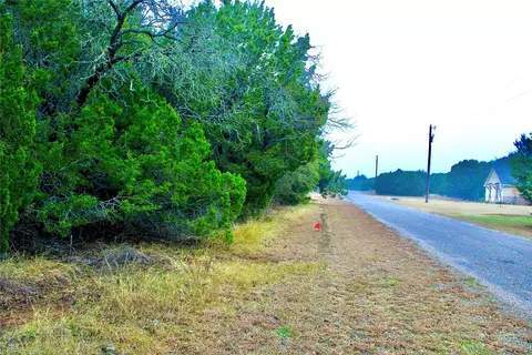 33043 Woodcrest Dr, Whitney, TX 76692