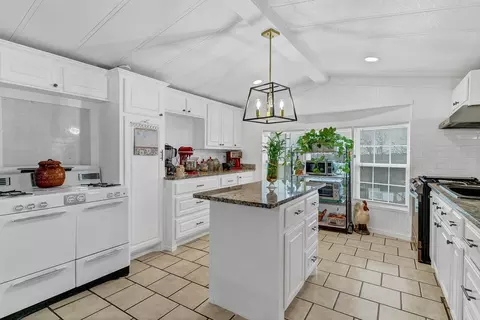 509 Big Salty Dr, Springtown, TX 76082