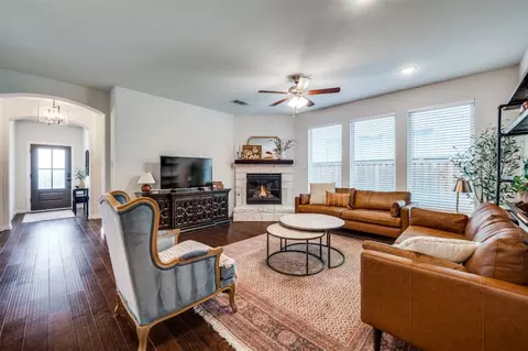 2129 Olivereta Dr, Little Elm, TX 75068