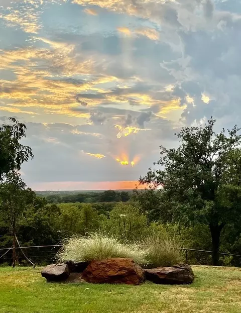 8012 Rhoads Rd, Aubrey, TX 76227