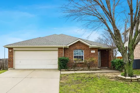 1047 Westbrook Ct, Grand Prairie, TX 75052