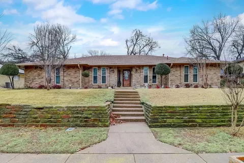 1312 Marble Canyon Dr, Desoto, TX 75115