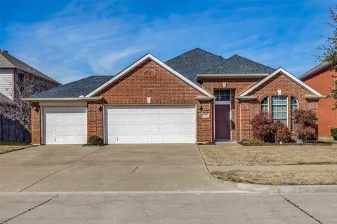 611 Rosarita Rd, Arlington, TX 76002