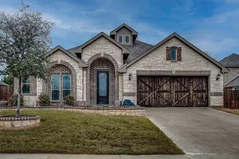 537 Marigold Dr, Midlothian, TX 76065