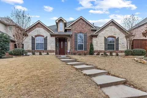 2326 Queen Morgan Ln, Lewisville, TX 75056