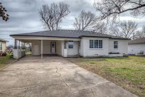 4009 Walnut St, Greenville, TX 75401