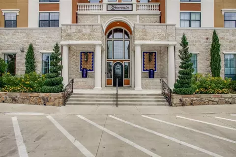 8616 Turtle Creek Blvd #504, Dallas, TX 75225