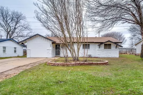 4713 Stanley Keller Rd, Haltom City, TX 76117