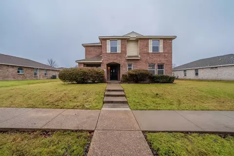 613 Snowy Orchid Ln, Desoto, TX 75115
