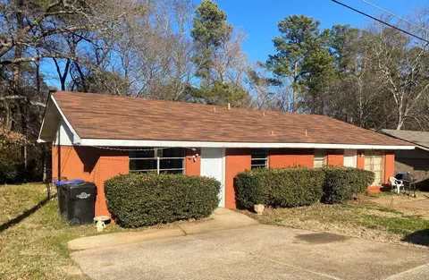 2924-2926 Bernice Dr, Longview, TX 75604