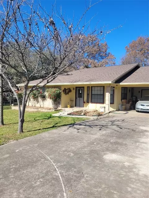 7470 Red Bud Ln, Fort Worth, TX 76135