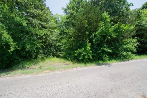 66 Shady Woods, Denison, TX 75021