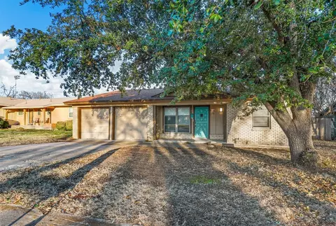 3713 Cork Pl, Fort Worth, TX 76116