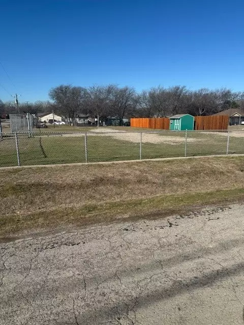 9141 Bluecrest Dr, Dallas, TX 75232