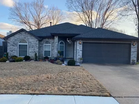 4341 Grason Dr, Grand Prairie, TX 75052