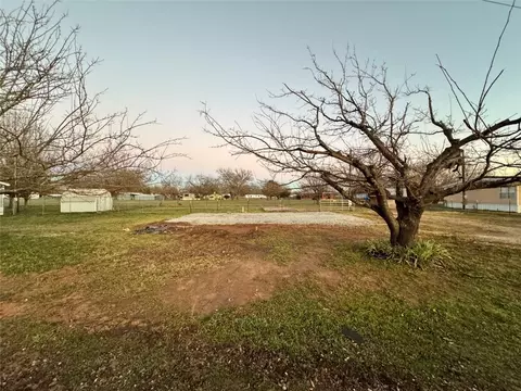 7053 Brazos Trl, Weatherford, TX 76087