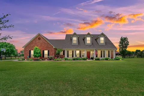 917 Chalk Hill Ln, Haslet, TX 76052