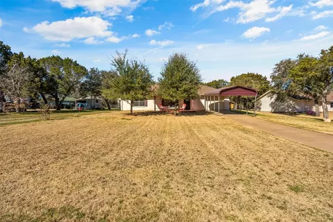 514 Onyx Dr, Granbury, TX 76048