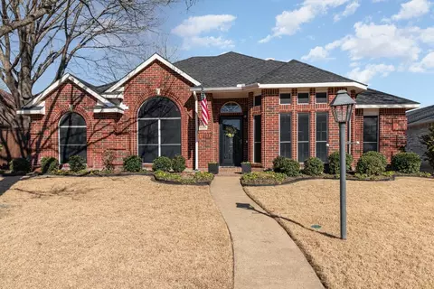8301 Greenspoint Dr, Rowlett, TX 75088