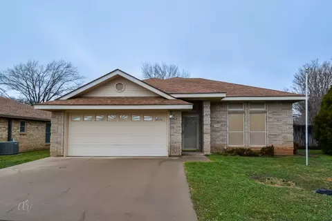 3518 Honeysuckle Ct, Abilene, TX 79606