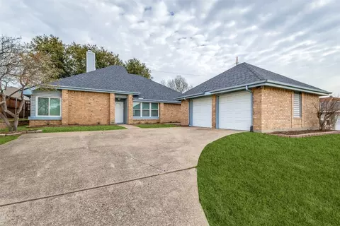2033 Sancerre Ln, Carrollton, TX 75007