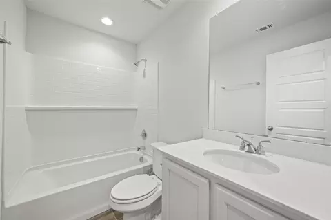 1910 Cheyenne Dr, Cleburne, TX 76033 photo 8