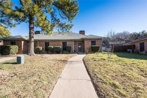 3003 Oakhurst St, Denton, TX 76210