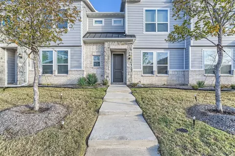 1320 Creekbank Dr, Mckinney, TX 75071